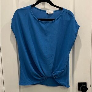 Gilli Blue Twist Front Women's Tee